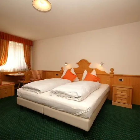 Garni La Ciasota 3s 3* La Villa (Trentino Alto Adige)
